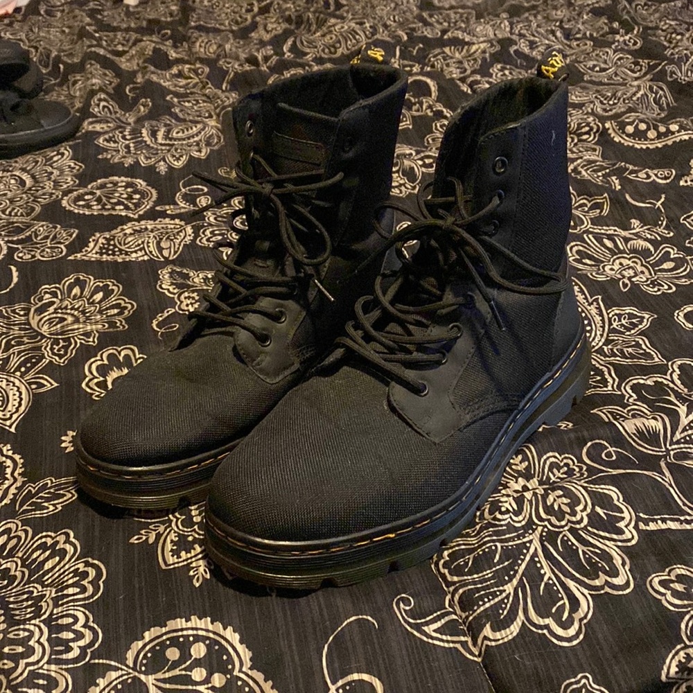 Mens Dr. Martens airwair boots size 11
